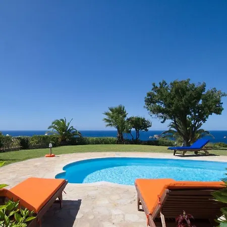 Villa Kleismata Sleeps 6