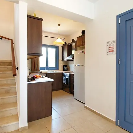 Villa Kleismata Sleeps 6 *