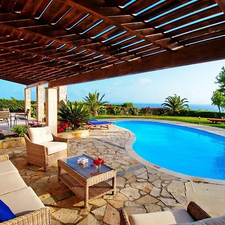 Kleismata Sleeps 6