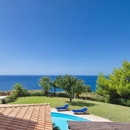 Kleismata Sleeps 6 Villa