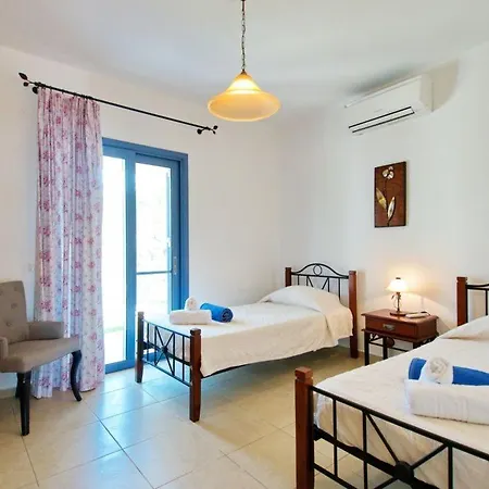 Kleismata Sleeps 6 Villa *